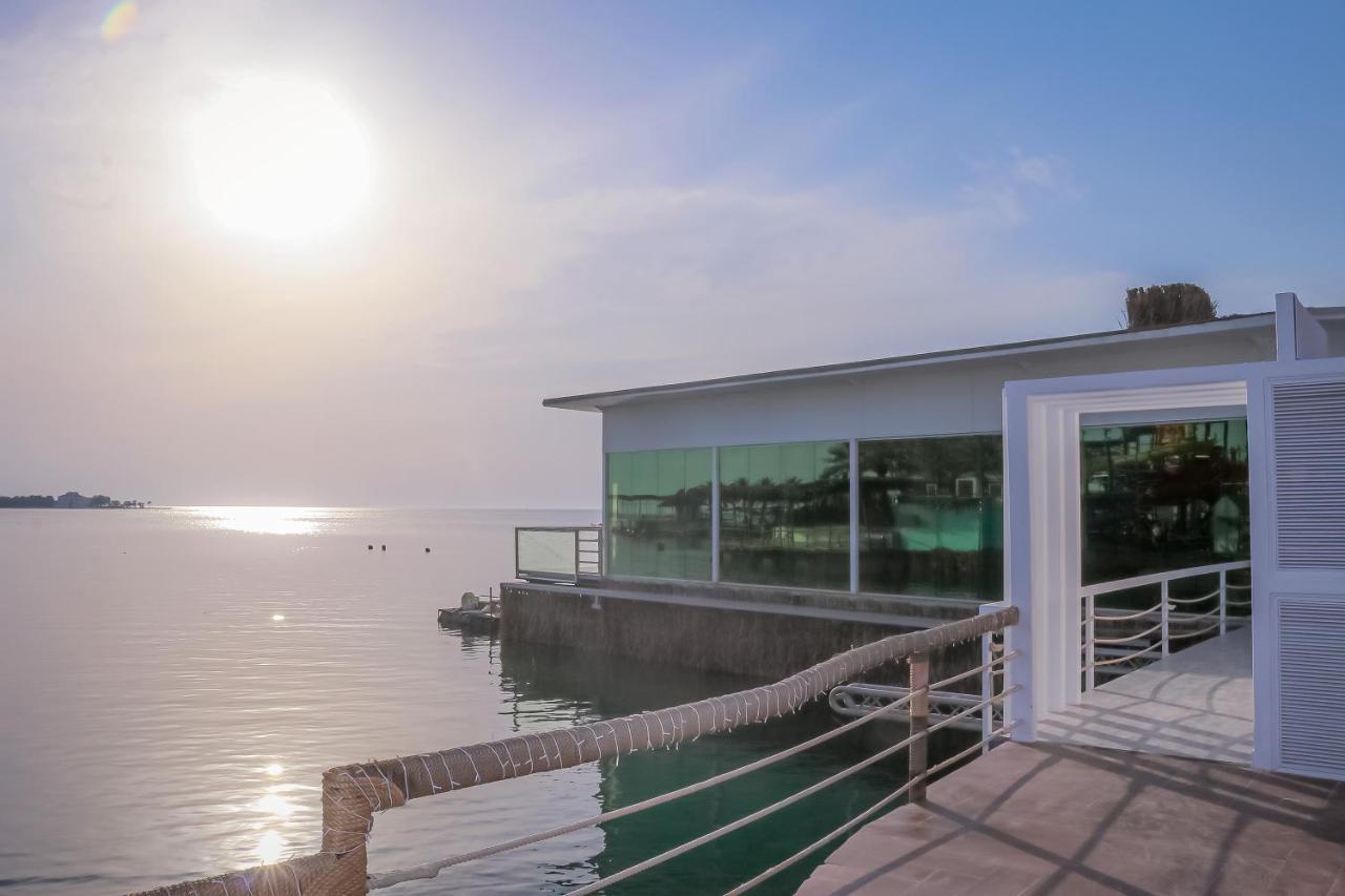 ลากูนา บีช ลักซัวรี รีสอร์ต แอนด์ สปา Hotel มานามา ภายนอก รูปภาพ The Dead Sea